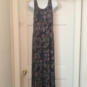 Blue pattern maxi dress